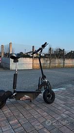 Monopattino Elettrico