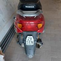 Moto Honda AF32-B
