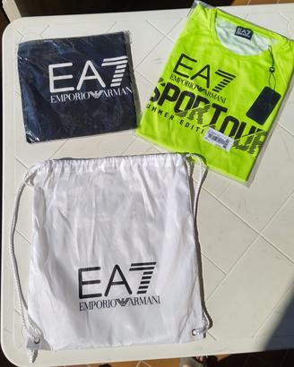 Emporio Armani maglia tecnica zaino e asciugamano