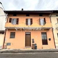 CASA INDIPENDENTE CON BOX AUTO A GAGLIANICO!