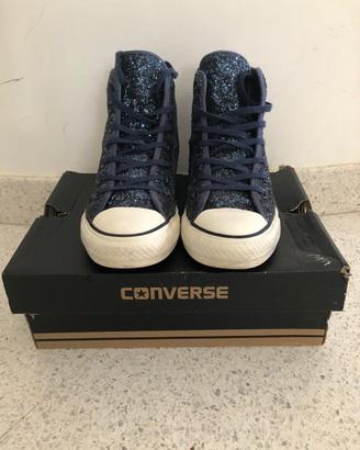 Snackers Converse