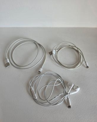 Kit Apple: 2 Cavi Lightning e EarPods Lightning