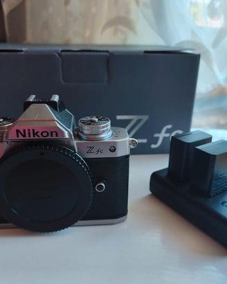 Nikon Zfc e accessori come in foto