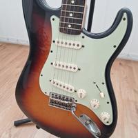 FENDER STRATOCASTER CLASSIC '60
