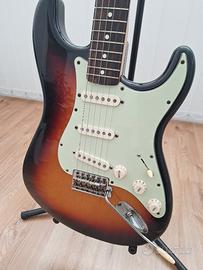 FENDER STRATOCASTER CLASSIC '60