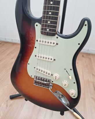 FENDER STRATOCASTER CLASSIC '60