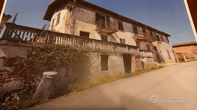 MONFERRATO Casa padronale d'epoca