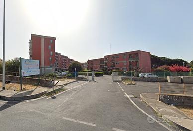 Ampio 3 Vani con Accessori e Posto Auto