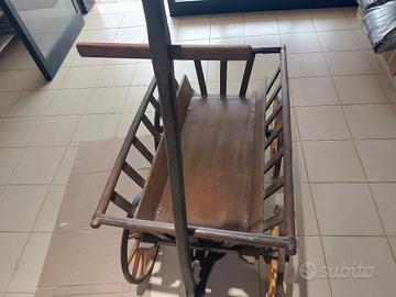 antico carretto in legno 
