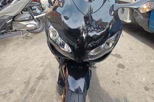 Honda CBR 1000 fireblade