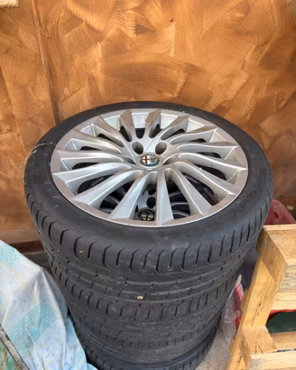 Cerchi 18"  originali alfa romeo giulietta