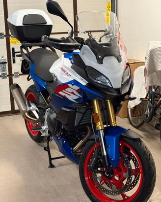 BMW XR 900