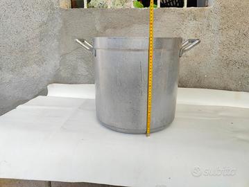 pentola in alluminio