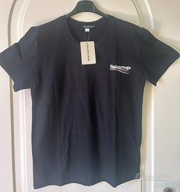 T-shirt Balenciaga