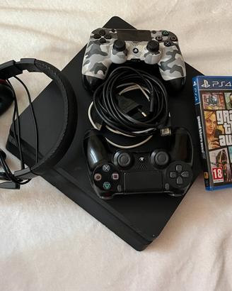 PS4 1 TB + 2 Joypad + GTA V