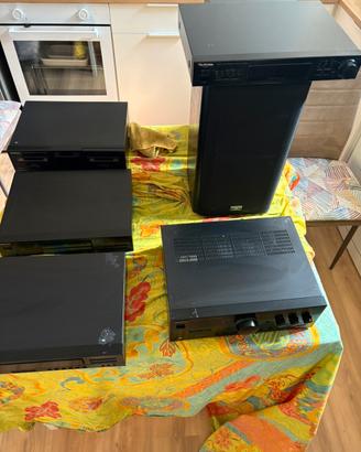 Hi-Fi Technics con 2 case frontali e 2 casse surr.