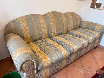 Divani 3 e 2 posti