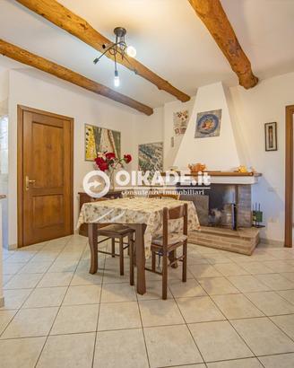 Pula Loc. Sa Guardia Longa - Villa con giardino