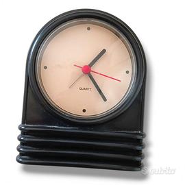 Sveglia orologio da tavolo nera di design