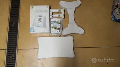 Console Nintendo Wii + pedana FIT € 75