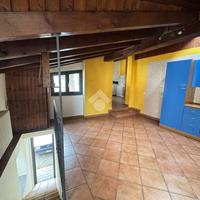 2 LOCALI A VAPRIO D'AGOGNA