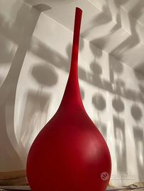 vaso in vetro rosso, misure cm.24 x 84----
