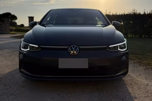 Volkswagen Golf 8 Style 1.5 eTSI EVO DSG  130 cv
