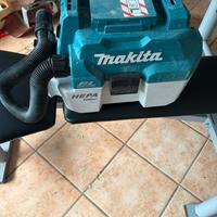 Aspiratore makita batteria