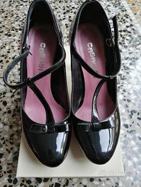 Scarpe n.39 vernice nera con tacco e plateau