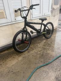 bmx nera