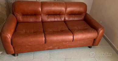 DIVANO LETTO A 3 POSTI IN VERA PELLE VINTAGE casa