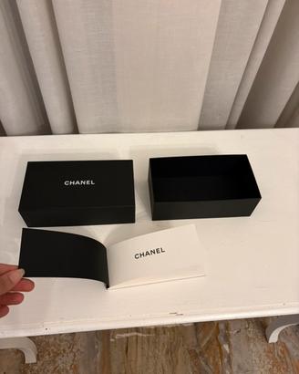 Scatola occhiali da sole Chanel