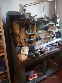 Macchina riparazione scarpe