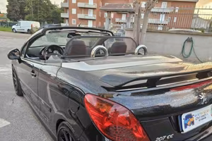 Peugeot 207cc cabrio rolland garros