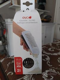 grattugia manuale con contenitore 