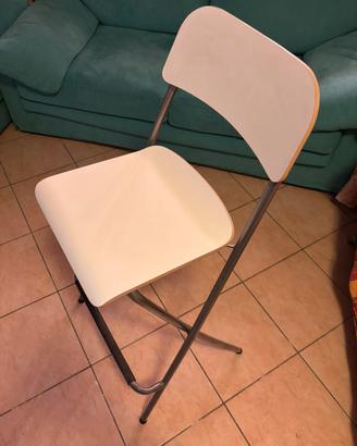 N. 4 sgabelli bar pieghevoli h. 73 colore bianco