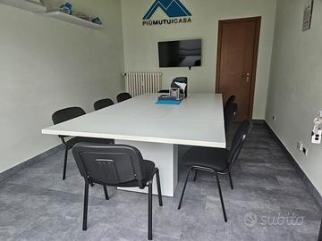 tavolo riunioni