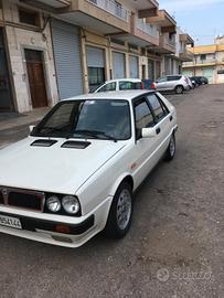 Lancia Delta HF 4WD 8v