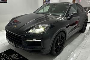 Porsche Cayenne Coupé 3.0 Hybrid plug-in Black Edi