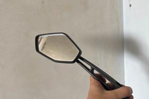 Specchietto sinistro aprilia sr factory 50