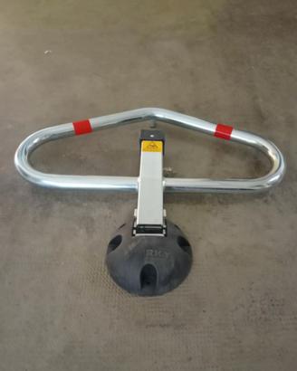 Barriera anti parcheggio in acciaio con chiave