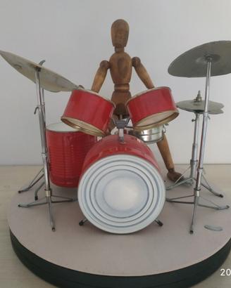 Originale modellino di Batteria in miniatura