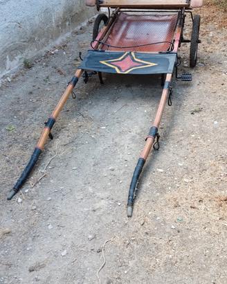 Calesse in legno per mezzo cavallo e sulky