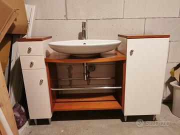 Mobile bagno con lavabo