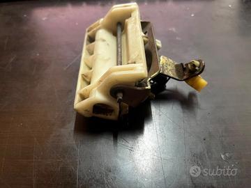 Maniglia cofano posteriore Mitsubishi Pajero usata