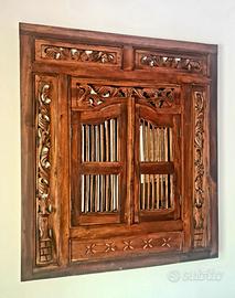 Specchiera finestra in vetro e legno con intarsi