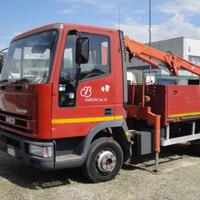 IVECO Eurocargo 75E12 con gru