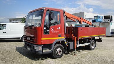 IVECO Eurocargo 75E12 con gru