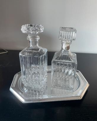 2 bottiglie whisky o liquori vetro/cristallo
