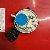 Vaso espansione e pressostato fumi caldaia ariston